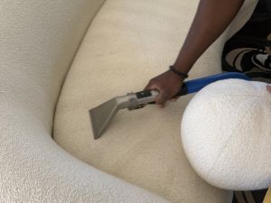 Upholstery Cleaner Mount Ku-ring-gai
